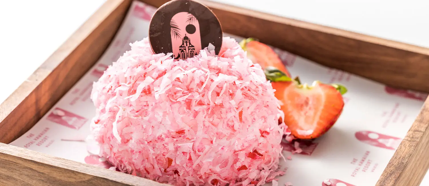 ロイヤルハワイアン名物ピンクスノーボールケーキ